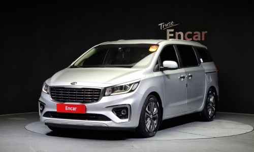 Kia Carnival luxury