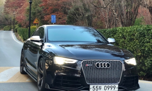 Audi RS5 4.2 FSI Quattro 8T3