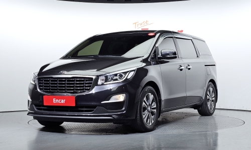 Kia Carnival Deluxe