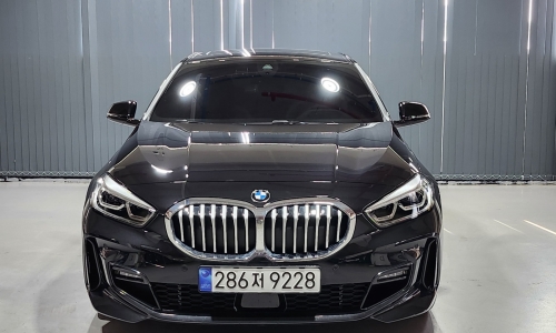 BMW 1 series (F40) 120i M Sports