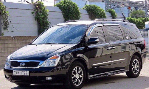 Kia carnival r grand carnival glx premium