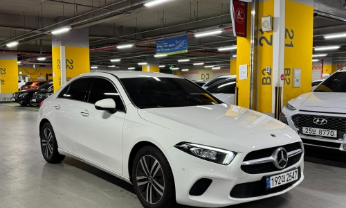 Mercedes Klasa A W177 A220 Sedan