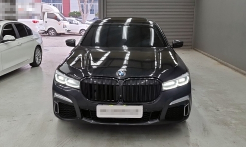 BMW 7 series (G11) 750Li