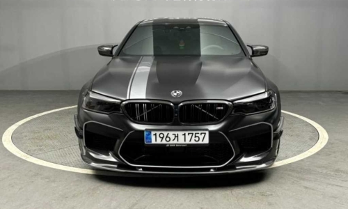 BMW M5 (F90)