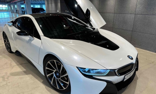 BMW i8 Coupe