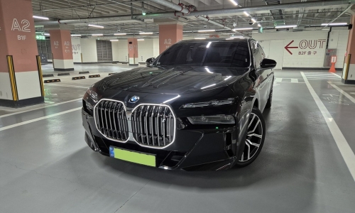 BMW i7(G70) M50 Sport